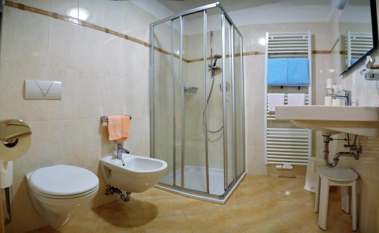 Residence Vellauerhof Lagundo Bagian luar foto