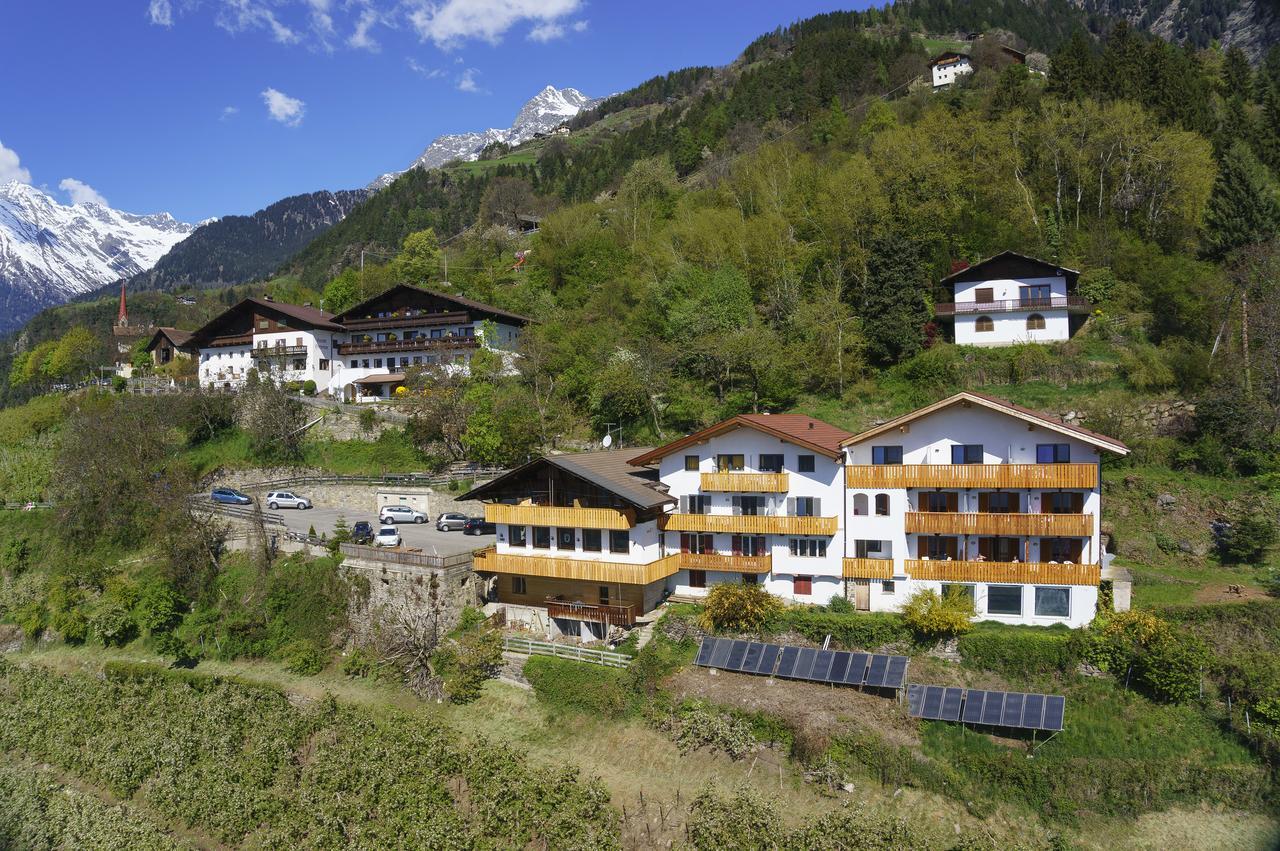 Residence Vellauerhof Lagundo Bagian luar foto